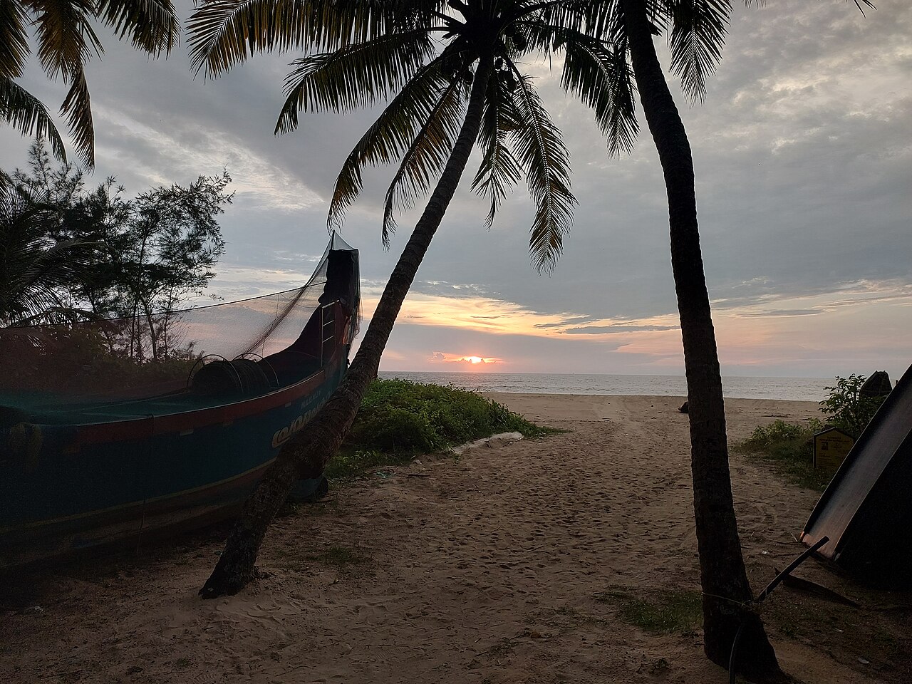 Charankattu Beach, India: sea temperature, photo and map