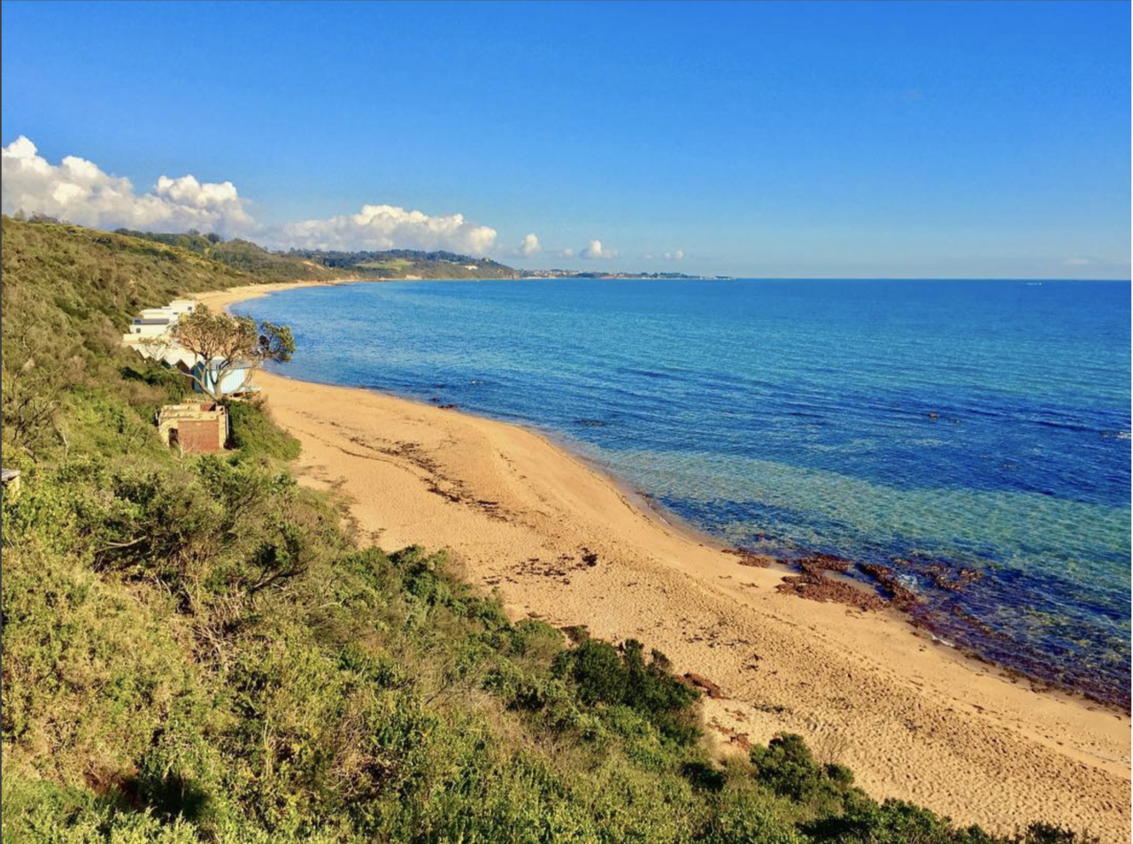 Moondah Beach, Australia: sea temperature, photo and map