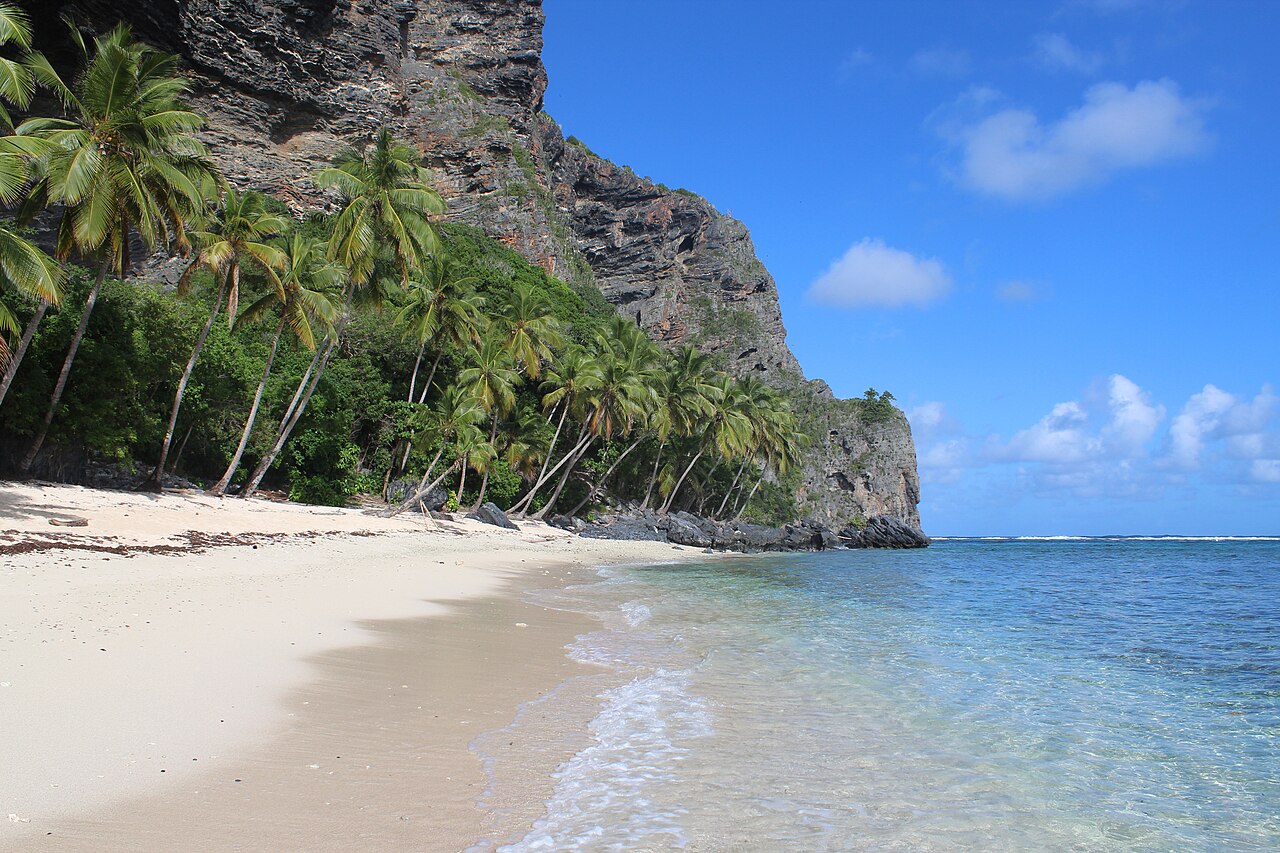Playa Fronton, Dominican Republic: sea temperature, photo and map
