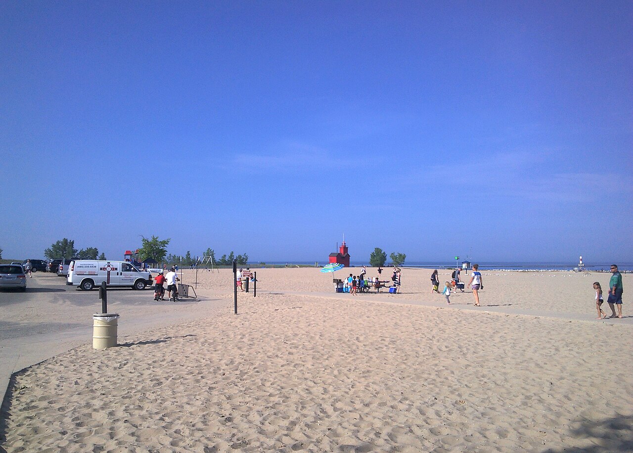 Ottawa Beach, United States: sea temperature, photo and map